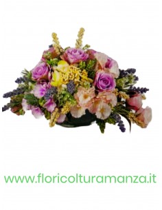 CENTRO TAVOLA CON FIORI FRESCHI C4